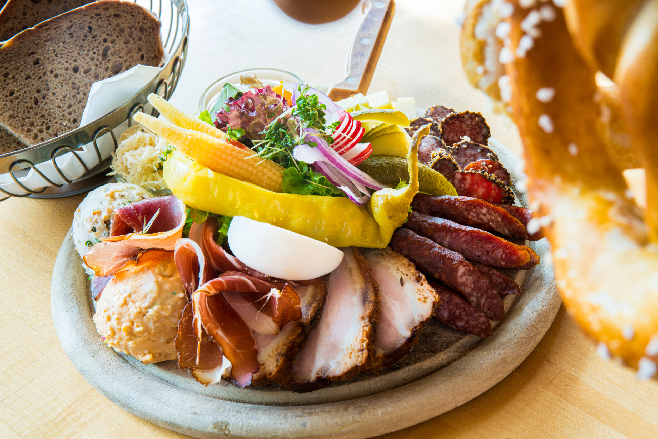 Brotzeit-Platte_Gasthof Neuhaus Essen